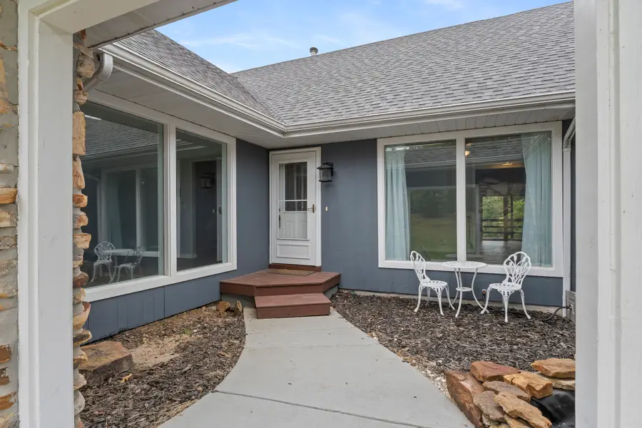 2404 Russell Lane, Mountain Home, AR 72653 - Image #3