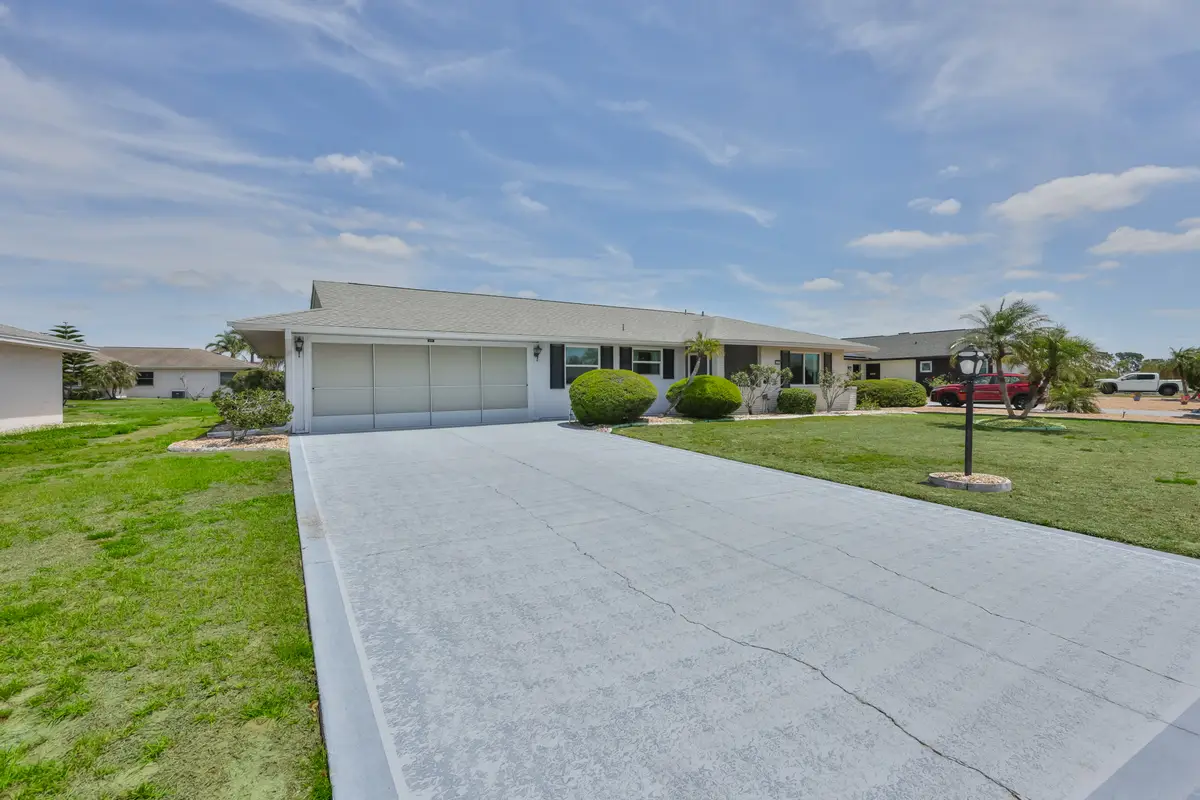 1525 Allegheny Drive, Sun City Center, FL 33573 - #1