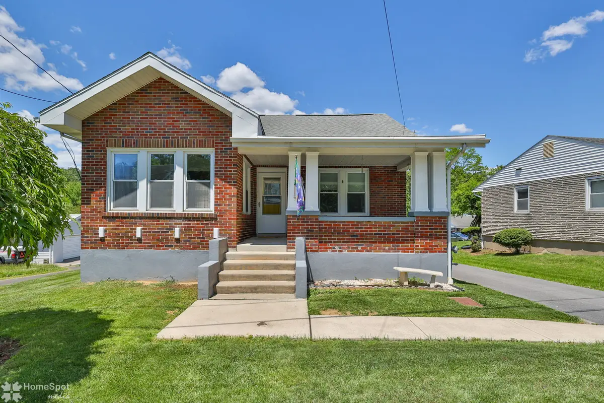 1635 E Emmaus Avenue, Salisbury, PA 18103 - #1
