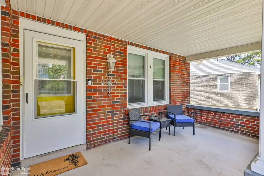 1635 E Emmaus Avenue, Salisbury, PA 18103 - #3