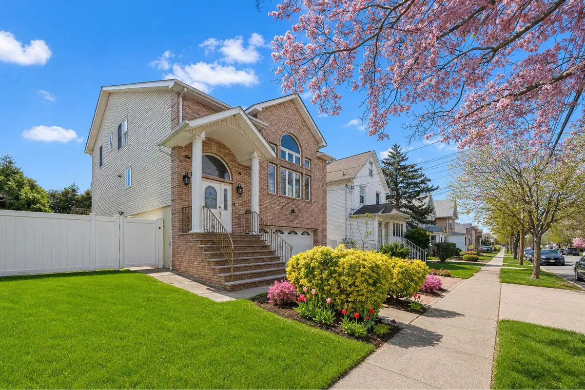 536 2nd Avenue, Lyndhurst, NJ 07071 - #1