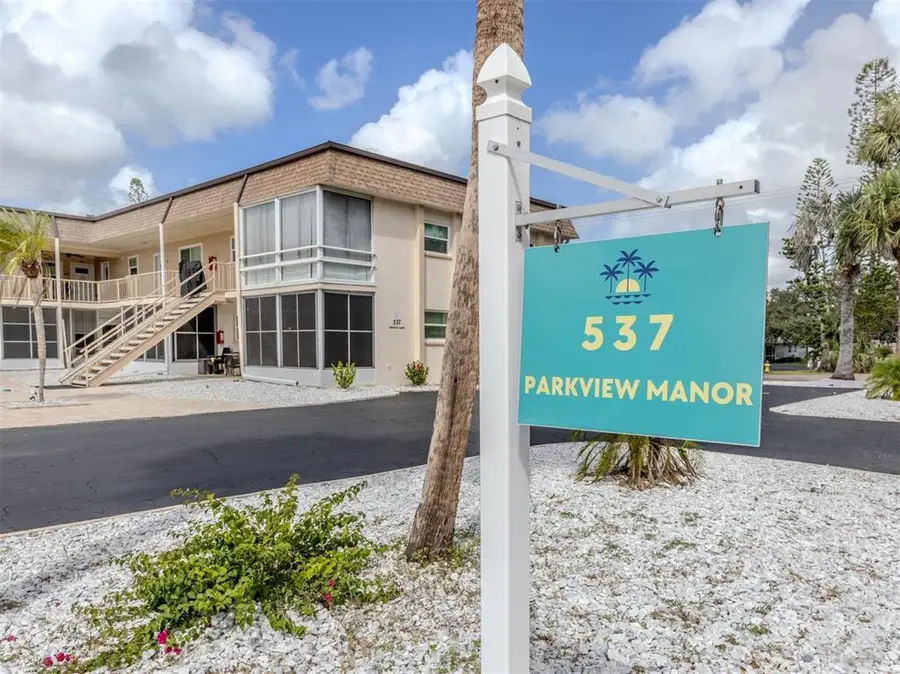 537 Manatee Ct #204, Venice, FL 34285 - #2