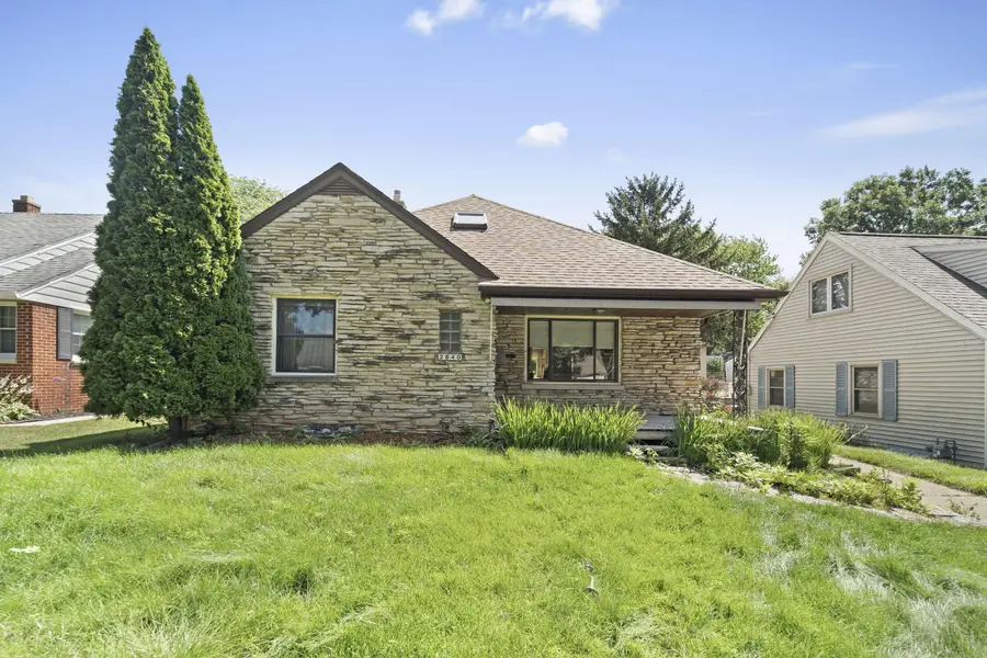 2840 N 86th St, Milwaukee, WI 53222 - #2