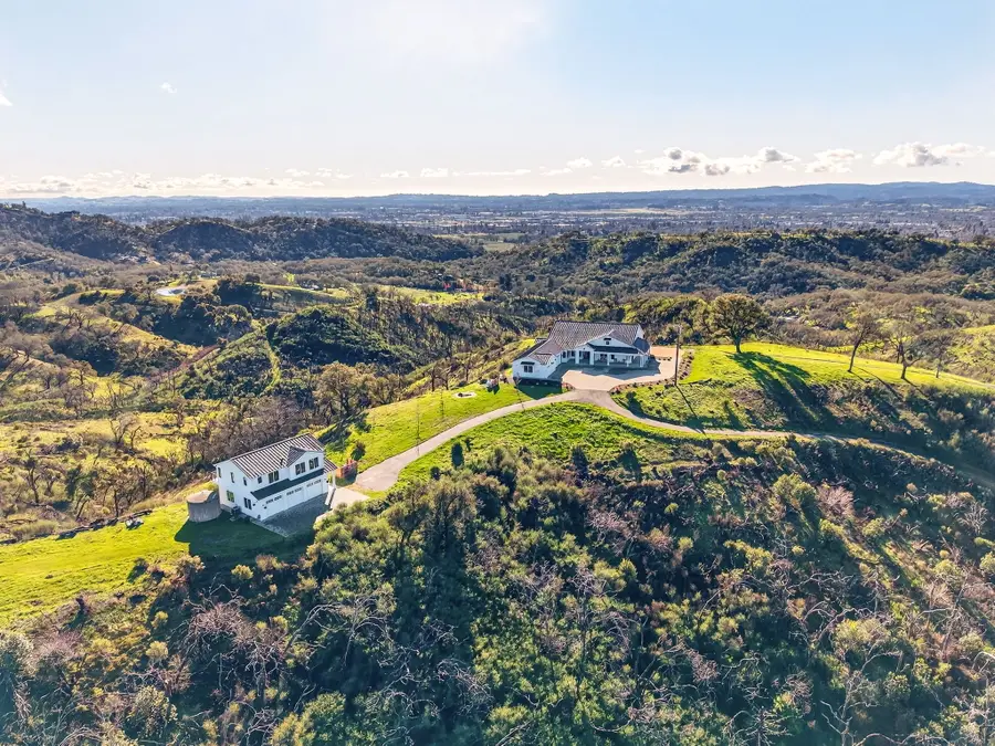 9110 Chalk Hill Road, Healdsburg, CA 95448 - Image #2