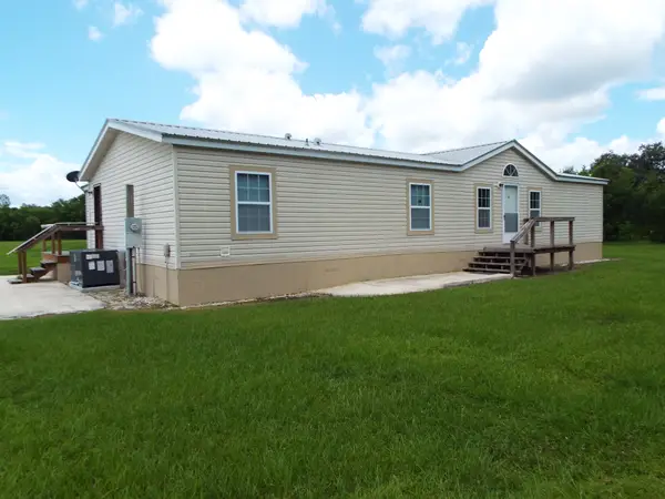 305 Palmetto Bluff Road, Palatka, FL 32177