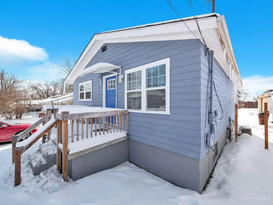 857 Steffen Avenue, Cincinnati, OH 45215 - #3