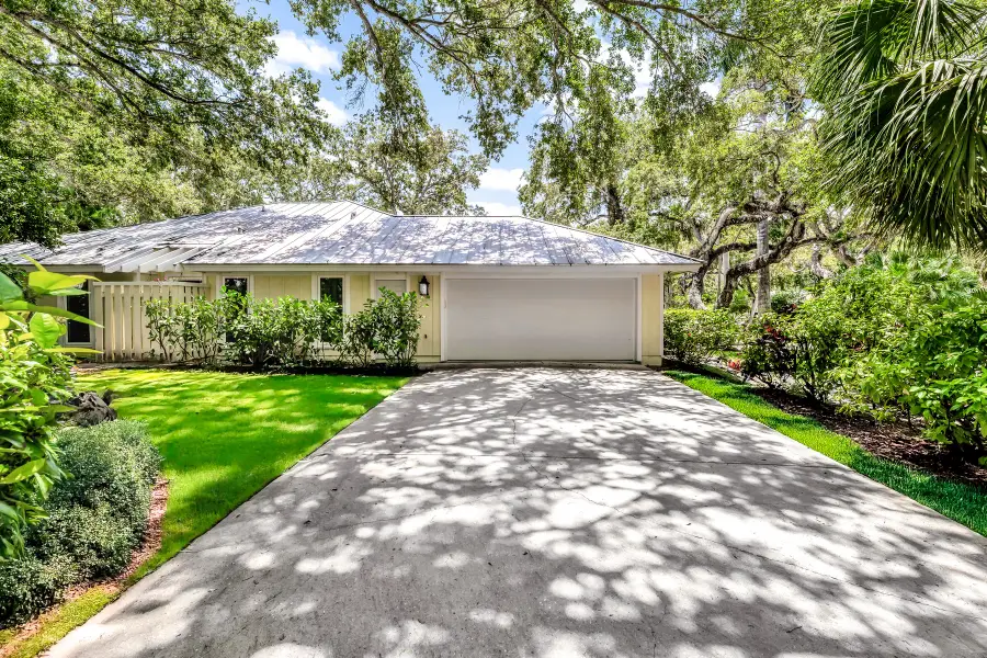 701 Canoe Trail, Vero Beach, FL 32963 - Image #2