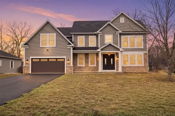 8 Nightfrost Lane, Henrietta, NY 14467