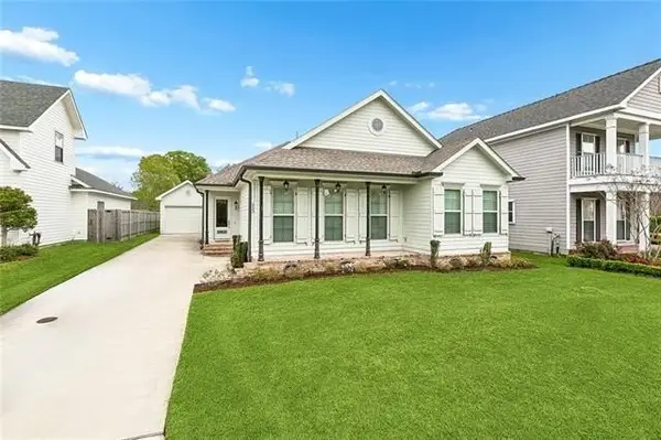 253 OAK DALE Drive, Gretna, LA 70056