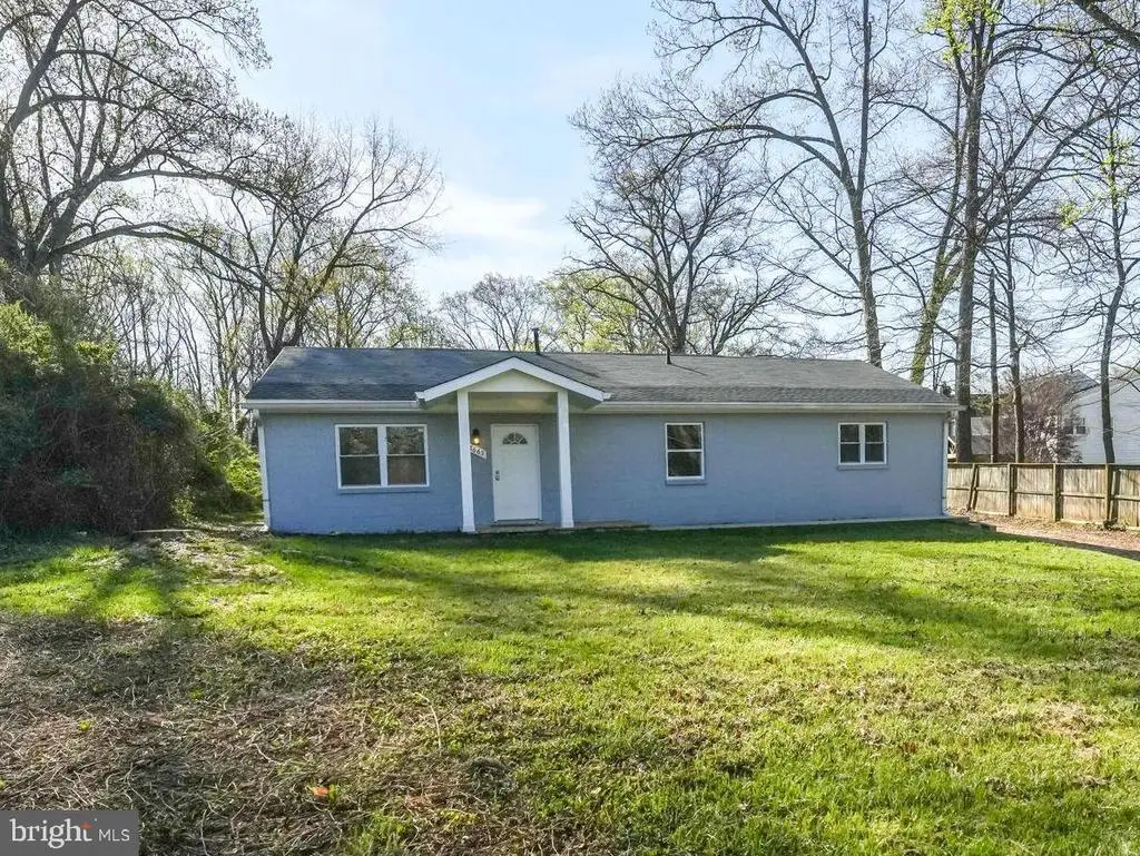 8665 Center Road, Springfield, VA 22152 - #1