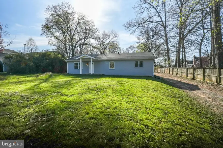 8665 Center Road, Springfield, VA 22152 - #3