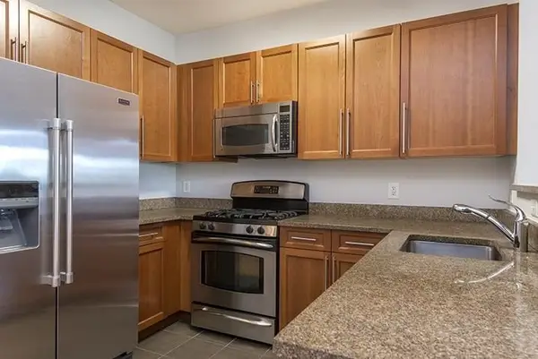 15 ENTERPRISE CT #108, JC, Greenville, NJ 07305