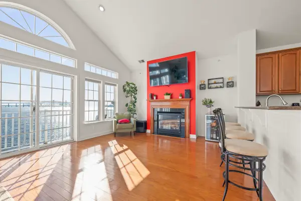 36 Tottenham Court, Jersey City, NJ 07305