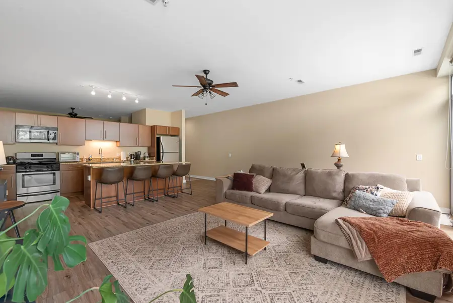 1902 N Commerce St, Milwaukee, WI 53212 - #3