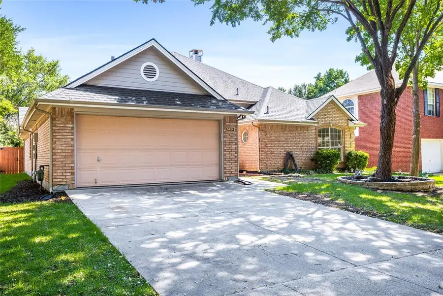 5424 Blue Water Lake Drive, Fort Worth, TX 76137 - Image #3