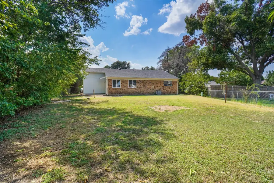 7937 Trimble Drive, Fort Worth, TX 76134 - Image #2