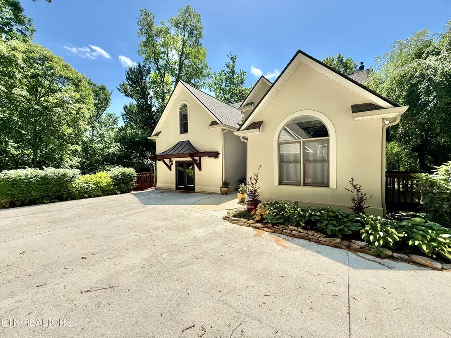 309 E Bullrun Valley Drive, Heiskell, TN 37754 - #2