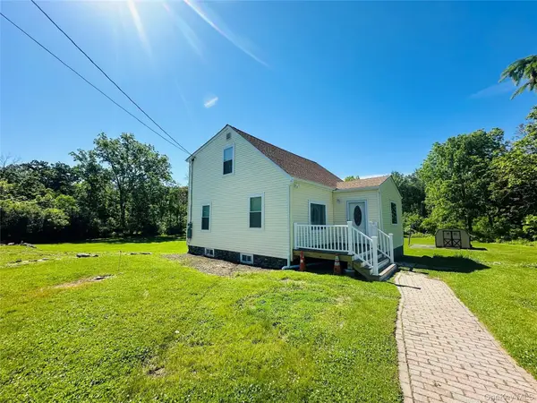26 Spring St, Chelsea, NY 12512