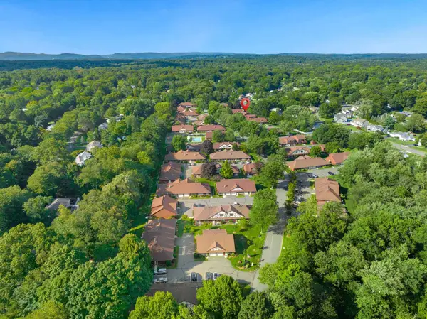 37-1 Tamaron Drive, Waldwick, NJ 07463