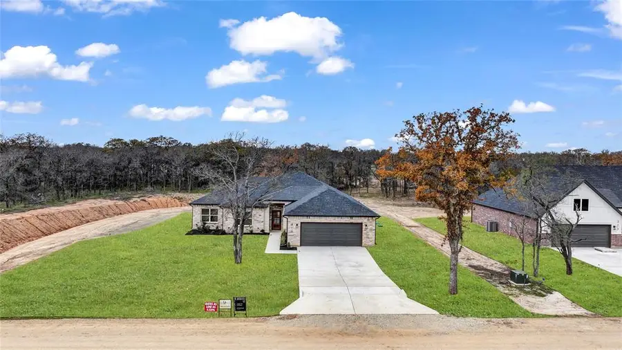 319 Rita Ridge Court, Millsap, TX 76066 - Image #2
