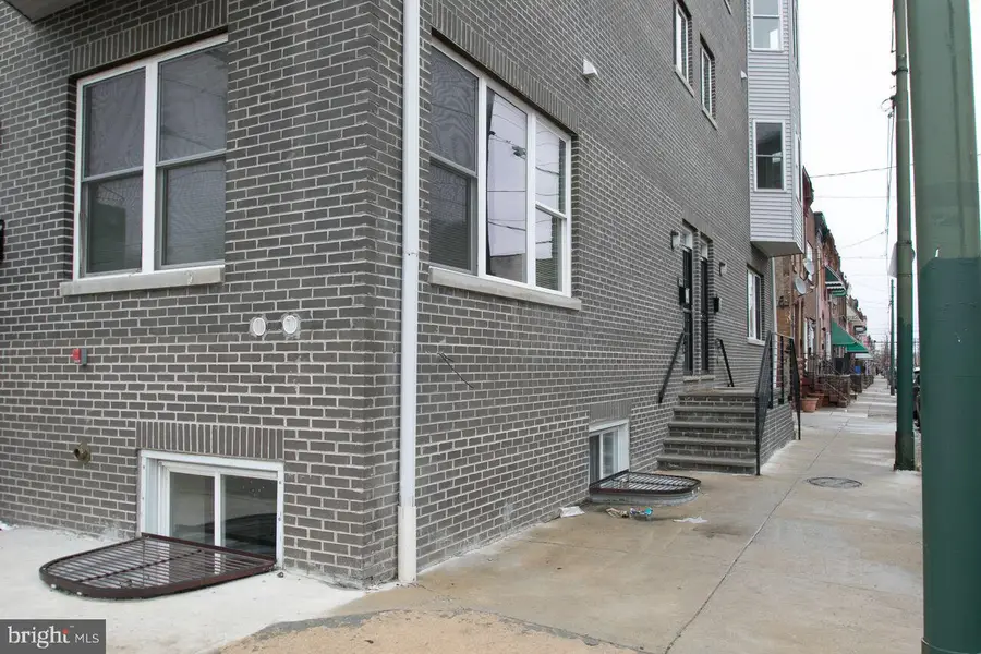 1639 S 22nd St, Philadelphia, PA 19145 - #3
