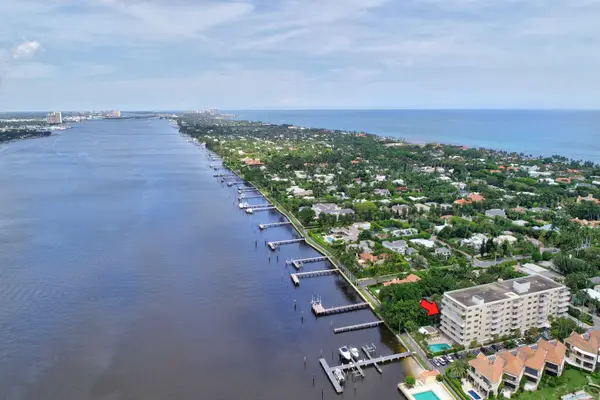 250 Bradley Place #408, Palm Beach, FL 33480