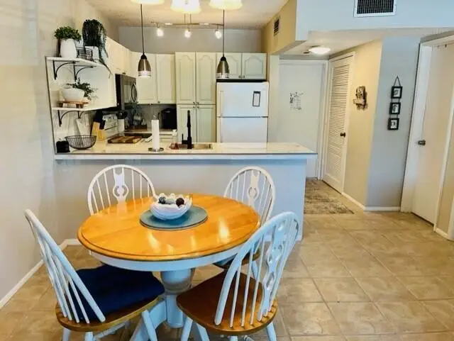 221 SE 9th Avenue #110, Pompano Beach, FL 33060 - #3