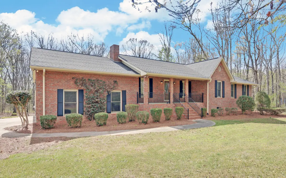 197 Woodland Way, Dewy Rose, GA 30634 - #1