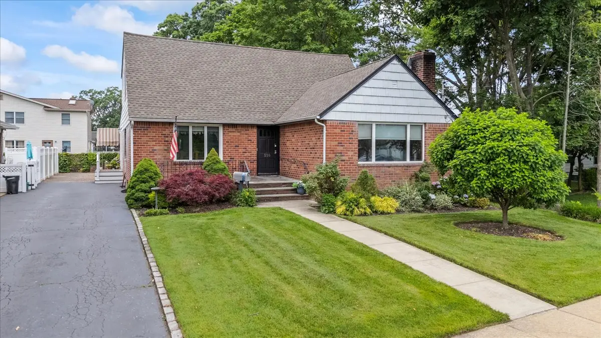 558 Kingston Avenue, East Meadow, NY 11554 - #1