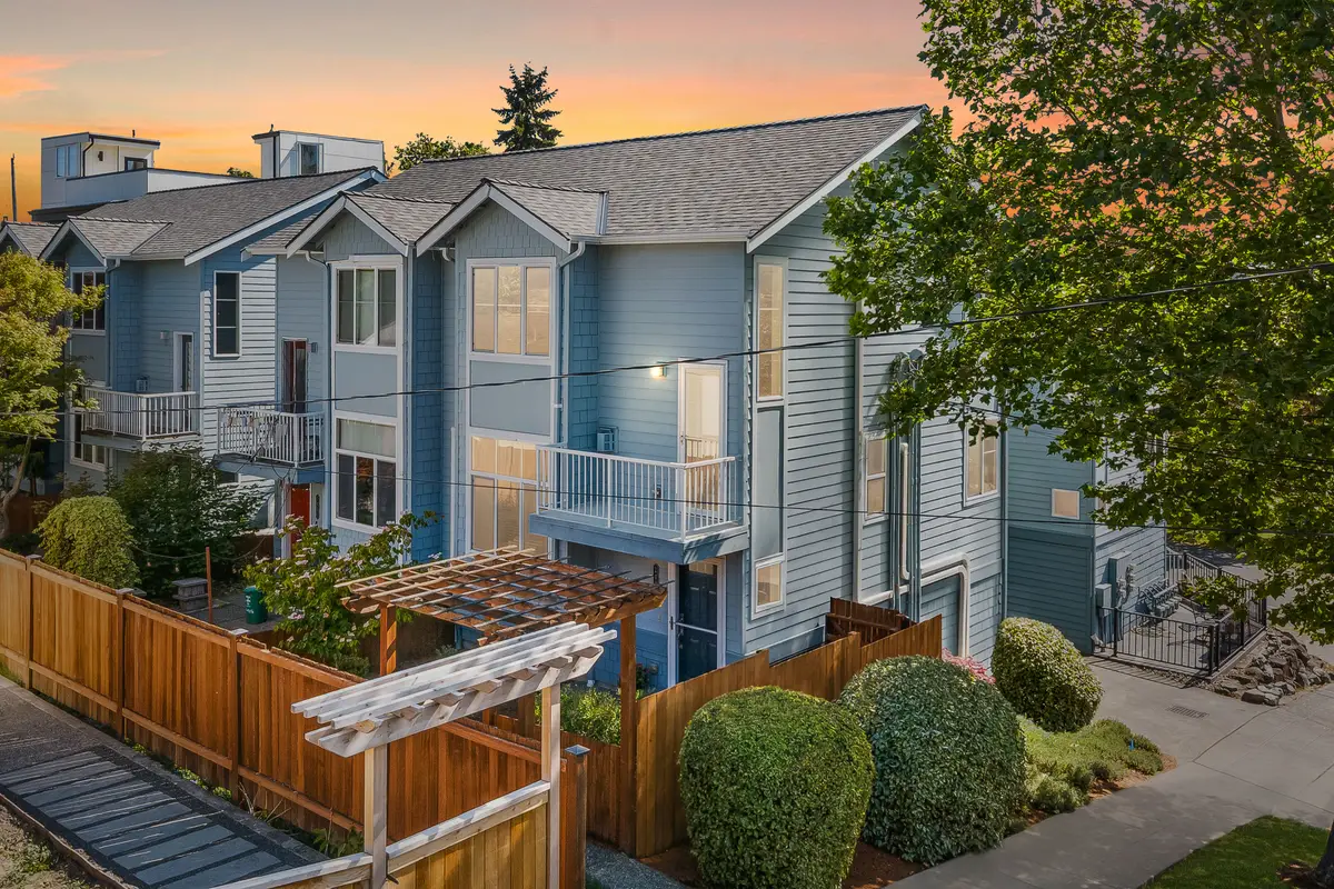 2400 W Boston Street, Seattle, WA 98199 - #1