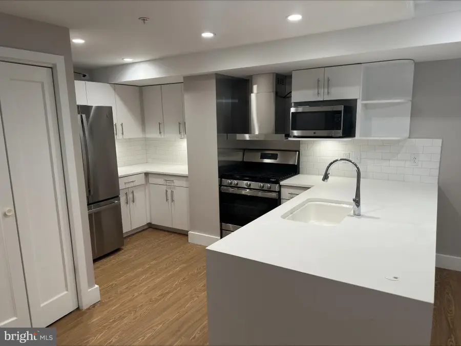 815 King Street #Unit 3D, Alexandria, VA 22314 - #3