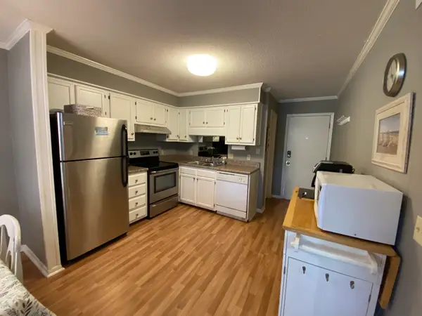 40 Folly Field Road #F22, Hilton Head Island, SC 29928