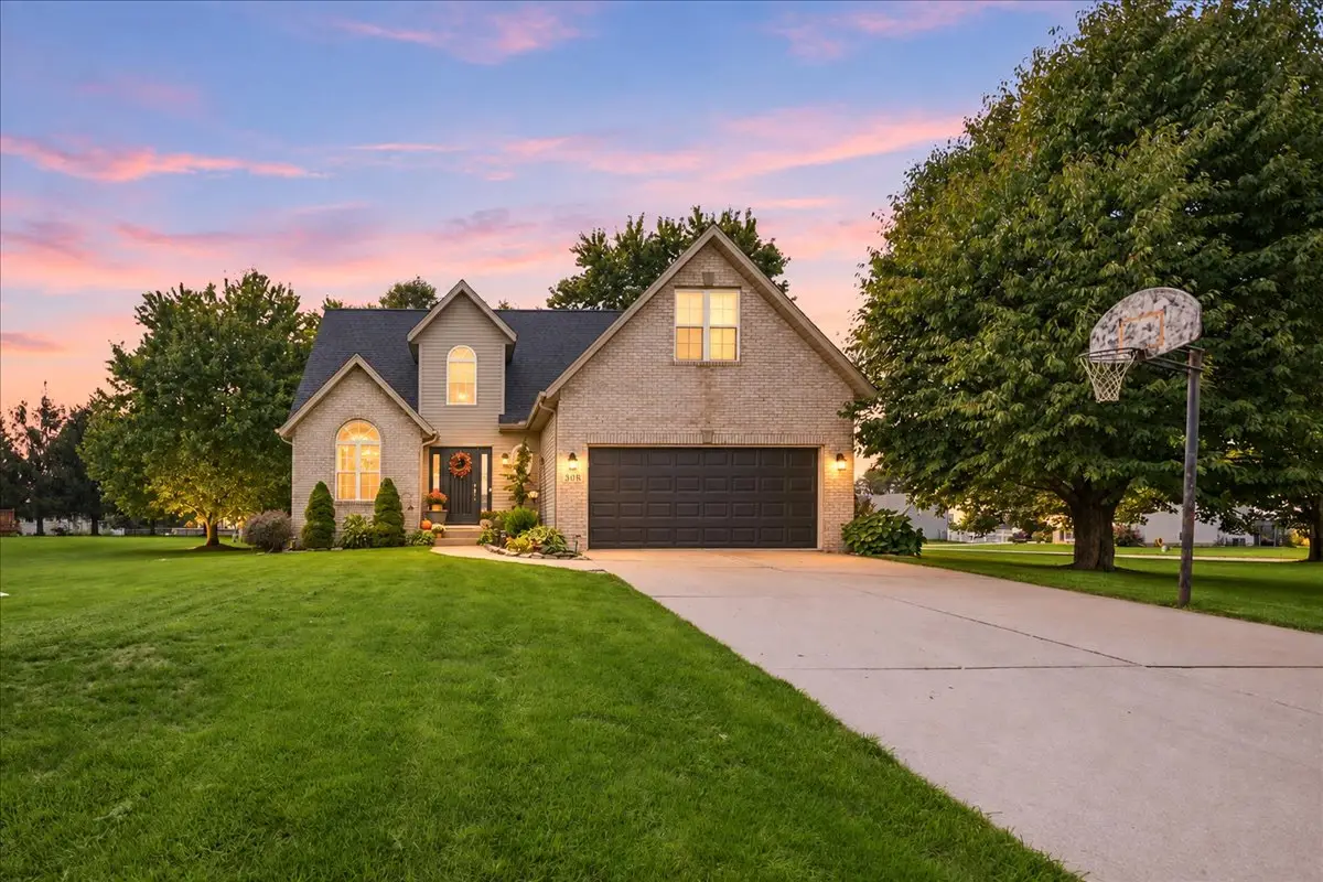 306 Heatherwood Drive E, Valparaiso, IN 46383 - #1
