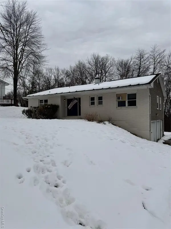 35 Top O Hill Road, Wappingers Falls, NY 12590