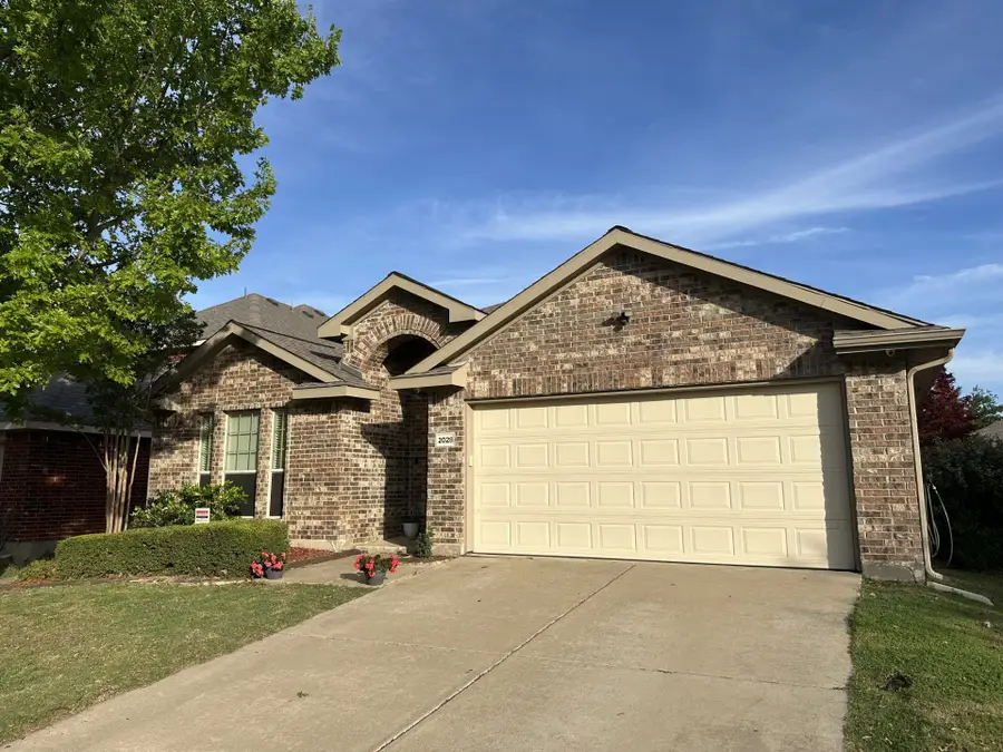 2028 Lake Trail Drive, Heartland, TX 75126 - #2
