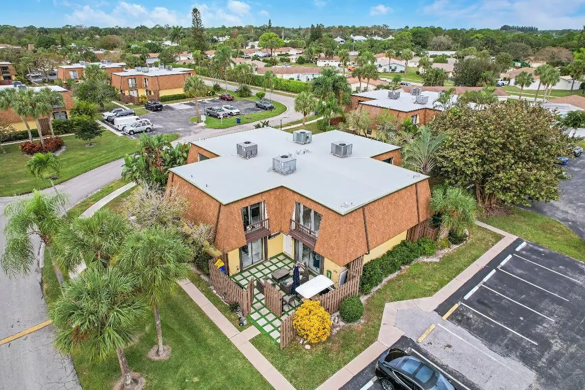 110 N Delaware Boulevard #9c, Jupiter, FL 33458 - #1