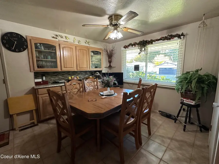 2313 N HONEYSUCKLE DR, Coeur Dalene, ID 83814 - #2