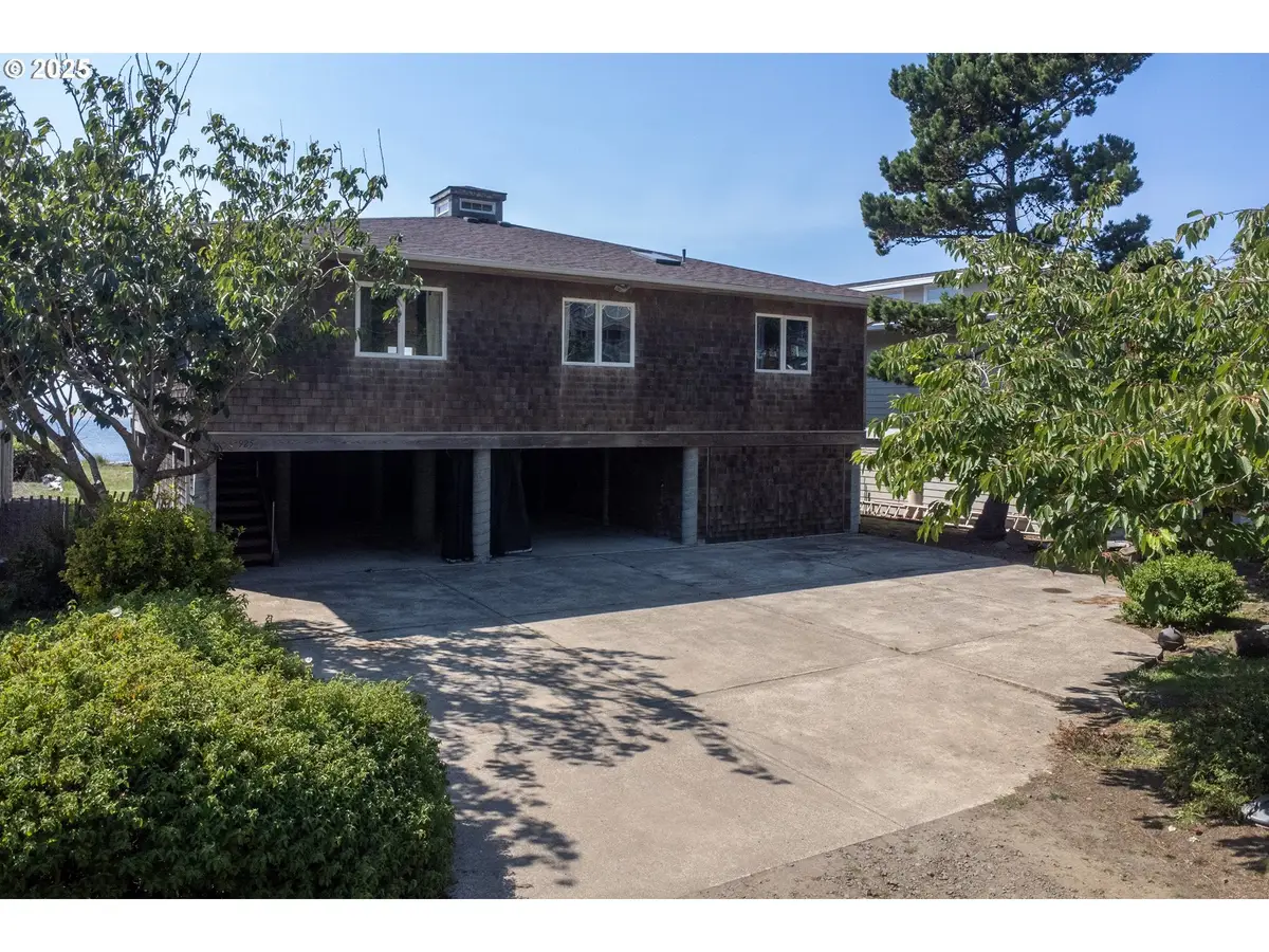 925 Happy Camp Rd, Tillamook, OR 97141 - Image #1