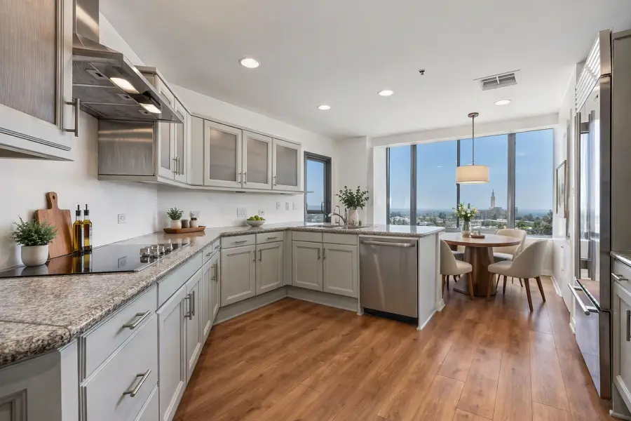 10724 Wilshire Boulevard #611, Los Angeles, CA 90024 - #3