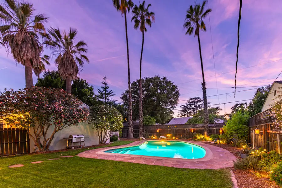 5415 Carpenter Avenue, Valley Village, CA 91607 - #2