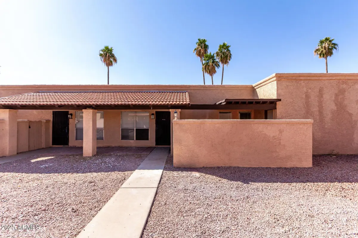 615 N ARROWHEAD Drive #Apt 3, Chandler, AZ 85224 - #1
