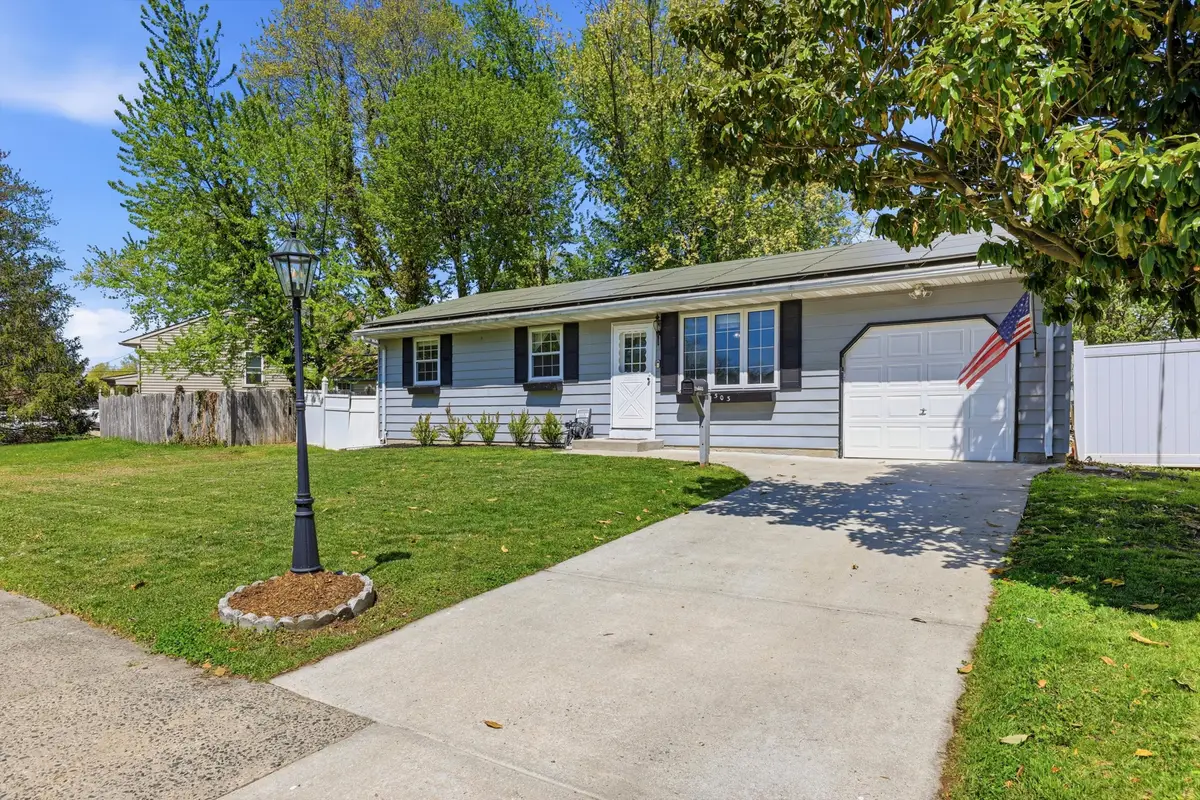 503 Devonshire Dr, Sewell, NJ 08080 - #1