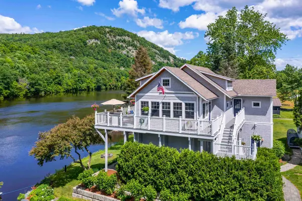 31 & 37 River Cottage Lane, Orford, NH 03777