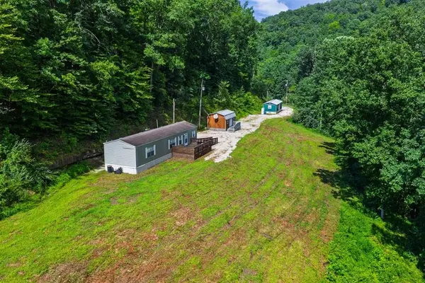 450 Shrilda Ln., Jackson, KY 41339