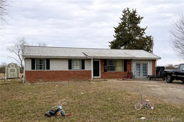 2099 E Gardner Lane, Madison, IN 47250