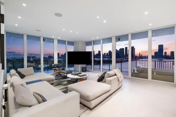 1000 Venetian Way #1004, Miami, FL 33139