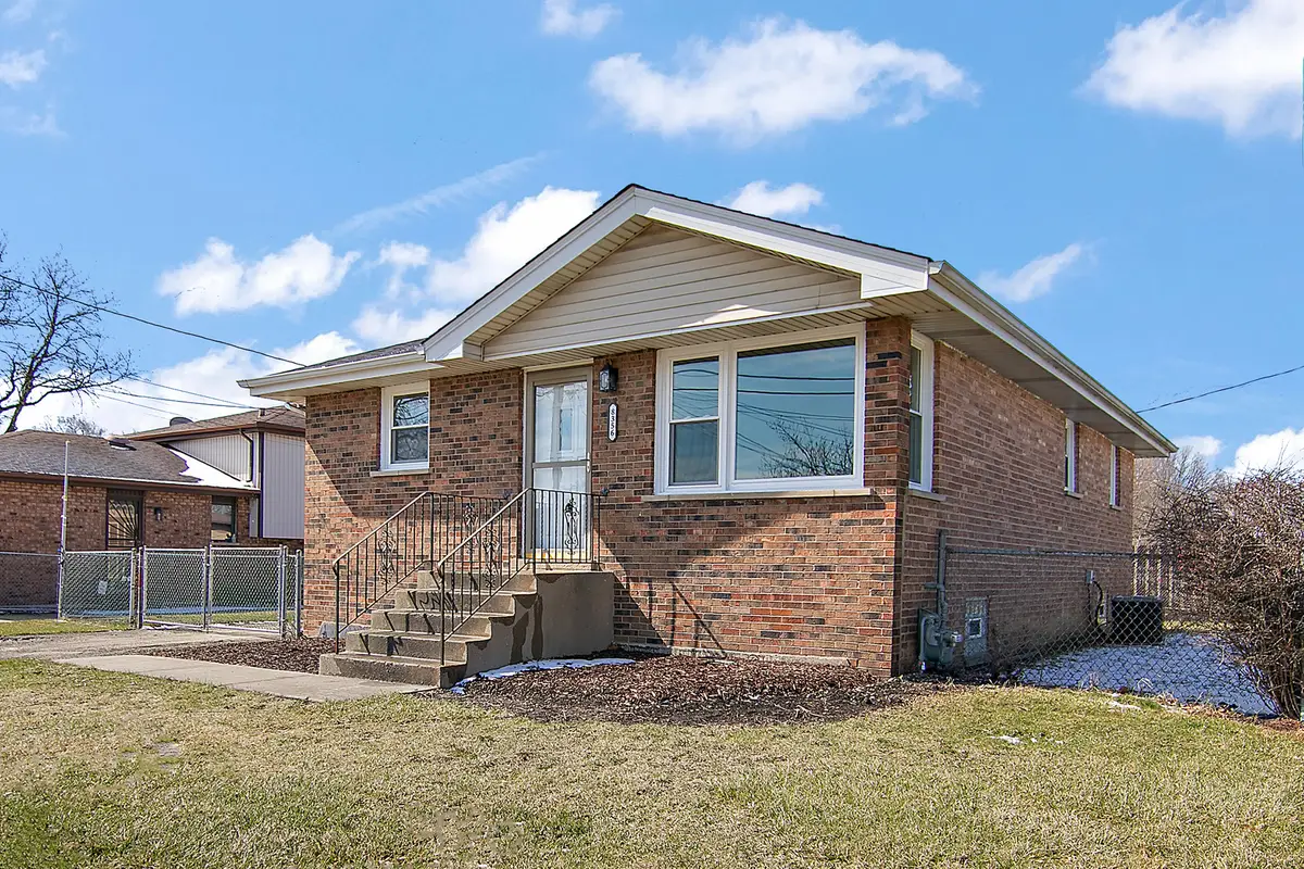 8356 Sayre Avenue, Burbank, IL 60459 - #1