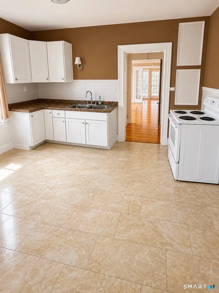 62 S Quaker Lane, West Hartford, CT 06119 - #2