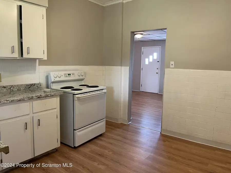 417 Smith Street #2nd floor, Dunmore, PA 18512 - #3