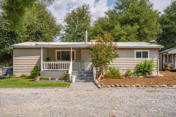 18280 Vista Lane, Cottonwood, CA 96022